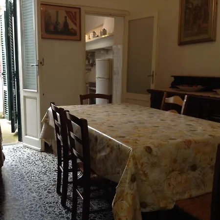 Casa Sara Holiday home *